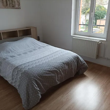 Apartment A L'Ombre Du Lilas Avec Terrasse - Possibilite Spa Privatif *