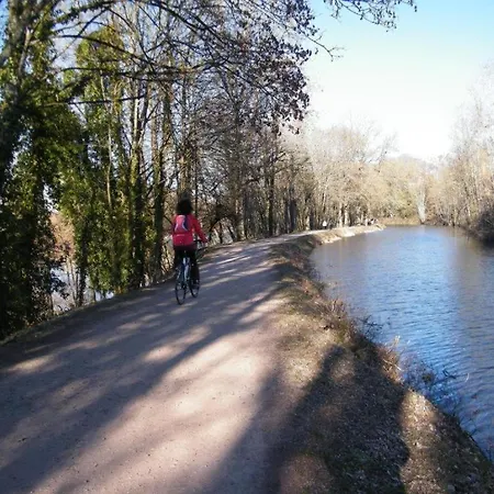 A L'Ombre Du Lilas Avec Terrasse - Possibilite Spa Privatif * Epinal