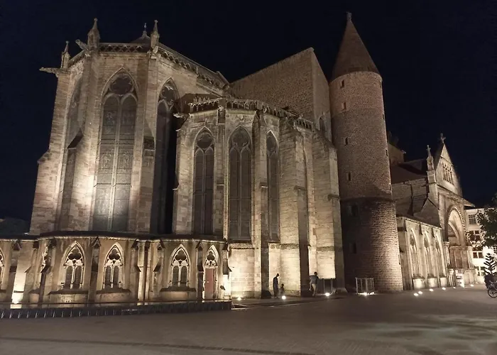 A L'ombre Du Lilas Avec Terrasse - Possibilite Privatif Apartmán *